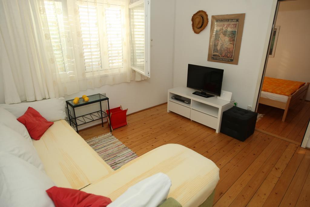 Kucica Ljubcek Villa Privlaka  Bilik gambar